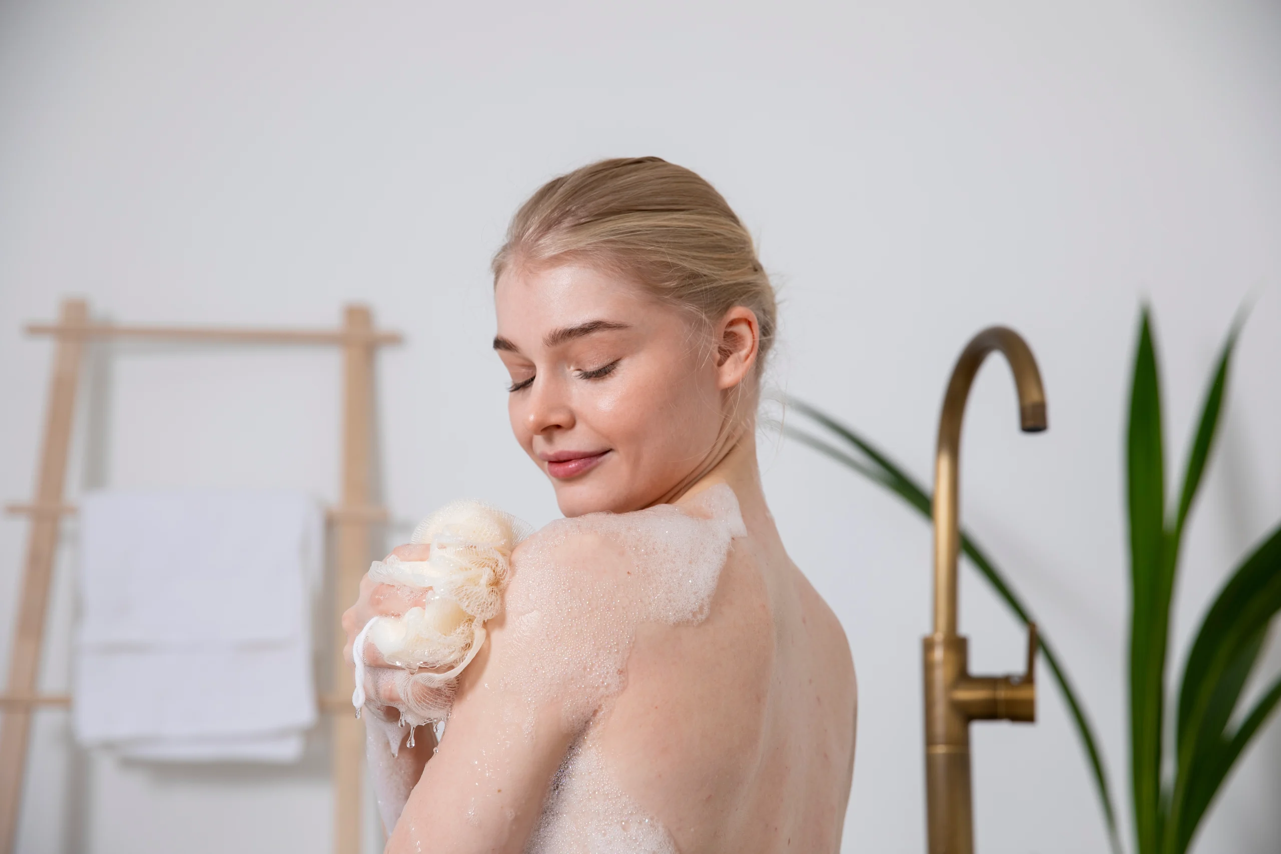 Zicail-Body-Wash-9 - Why Body Wash Makes Skin Oily & How to Fix It 2026 - Zicail