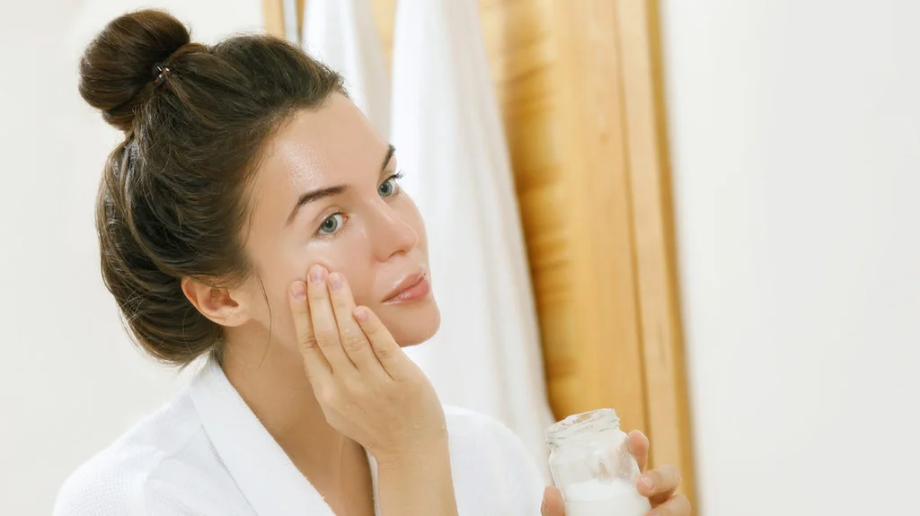 Moisturize with Coconut Oil - Does Coconut Oil Work as Sunscreen? 2026 - Zicail Moisturize with Coconut Oil - Does Coconut Oil Work as Sunscreen? 2026 - Zicail