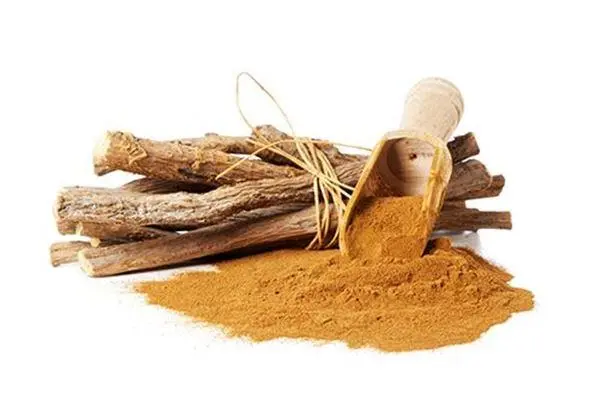 Licorice root powder and sticks used for skincare - Licorice Root for Skin: Benefits, Uses & Safety 2026 - Zicail Licorice root powder and sticks used for skincare - Licorice Root for Skin: Benefits, Uses & Safety 2026 - Zicail