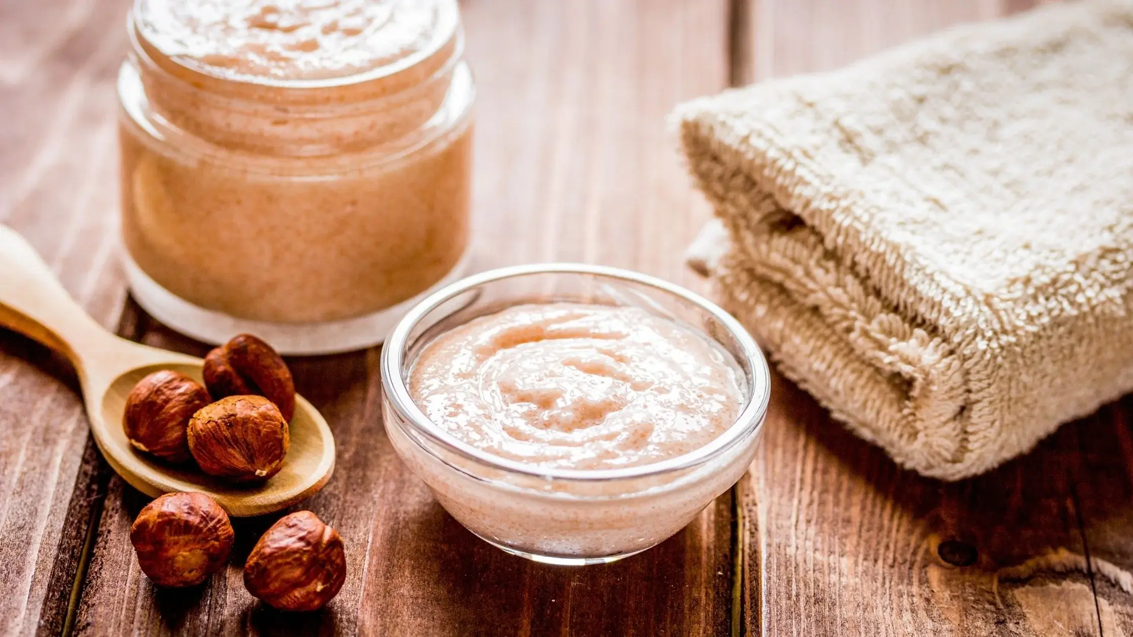 Oleic acid rich products with natural oils such as olive oil to enhance skin wellness - Oleic Acid for Skin: Benefits, Risks & Best Oils 2026 - Zicail Oleic acid rich products with natural oils such as olive oil to enhance skin wellness - Oleic Acid for Skin: Benefits, Risks & Best Oils 2026 - Zicail