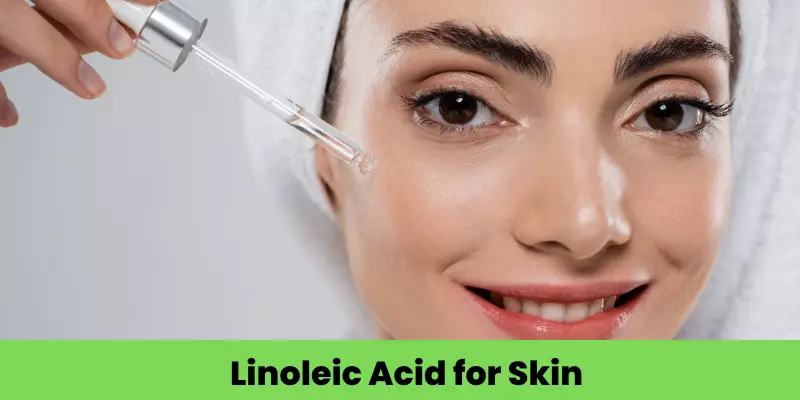 A woman applying linoleic acid serum to her skin - Linoleic Acid for Skin: Benefits, Sources & Tips 2026 - Zicail A woman applying linoleic acid serum to her skin - Linoleic Acid for Skin: Benefits, Sources & Tips 2026 - Zicail
