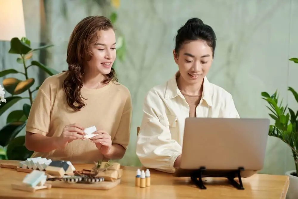 Partners planning skincare export strategy together - Global Skincare Market Trends 2025: What Buyers Should Know 2026 - Zicail